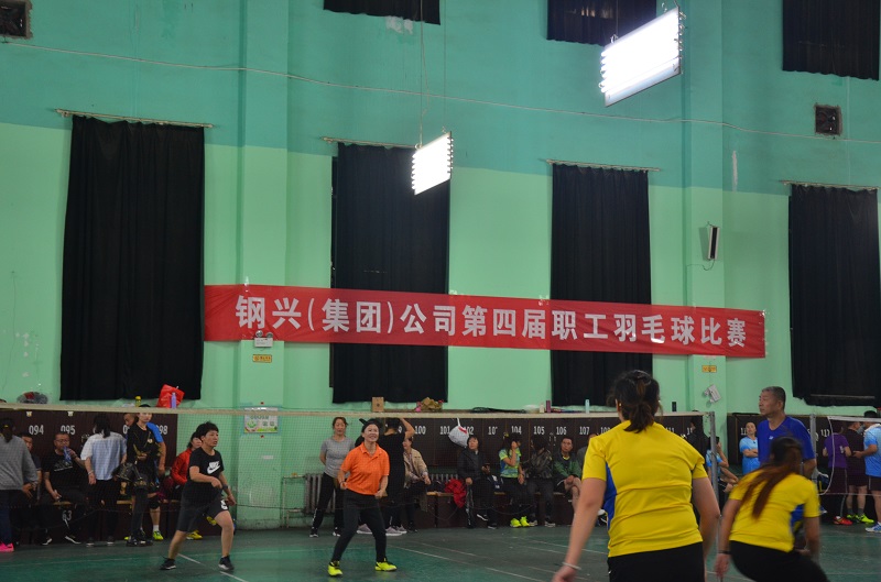 集团公司第四届职工羽毛球角逐圆满落幕3.jpg